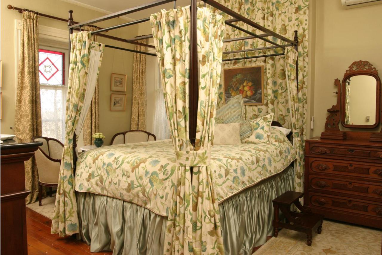Grand Victorian Bed and Breakfast Niagara Falls Exterior foto