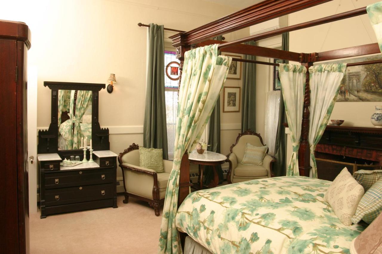 Grand Victorian Bed and Breakfast Niagara Falls Exterior foto
