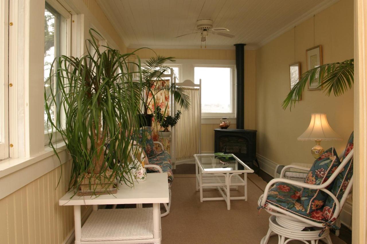Grand Victorian Bed and Breakfast Niagara Falls Exterior foto